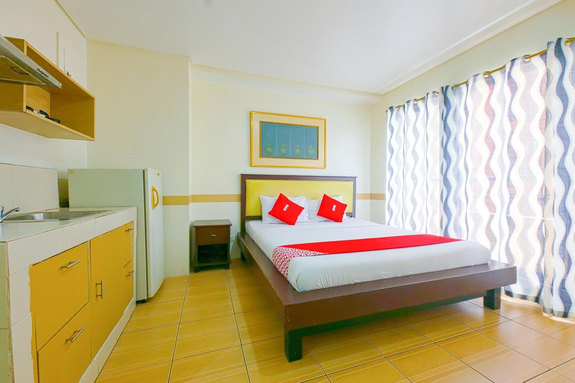 Oyo 769 Poblacion Suites Polaris Makati City Exterior photo