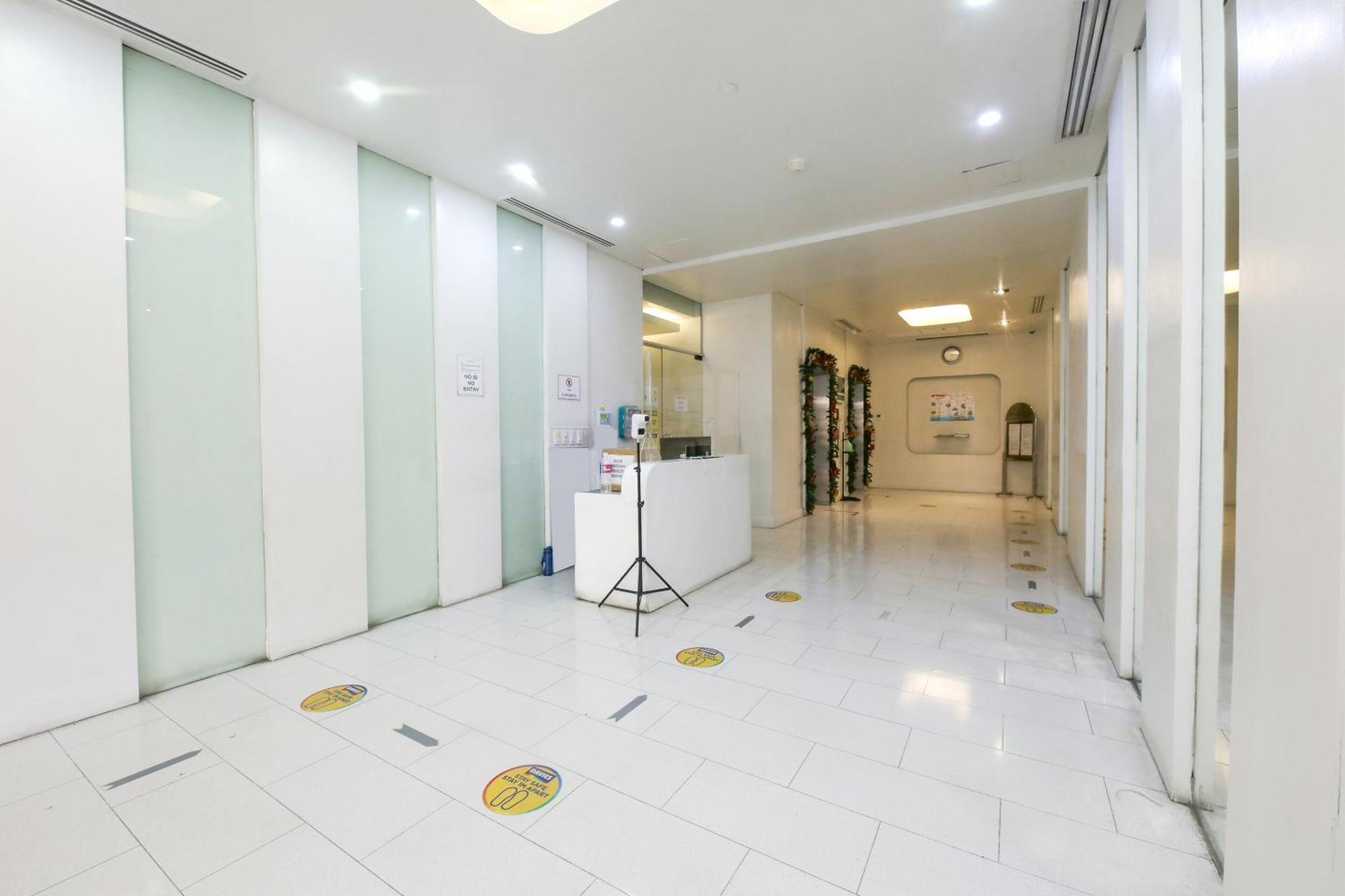 Oyo 769 Poblacion Suites Polaris Makati City Exterior photo